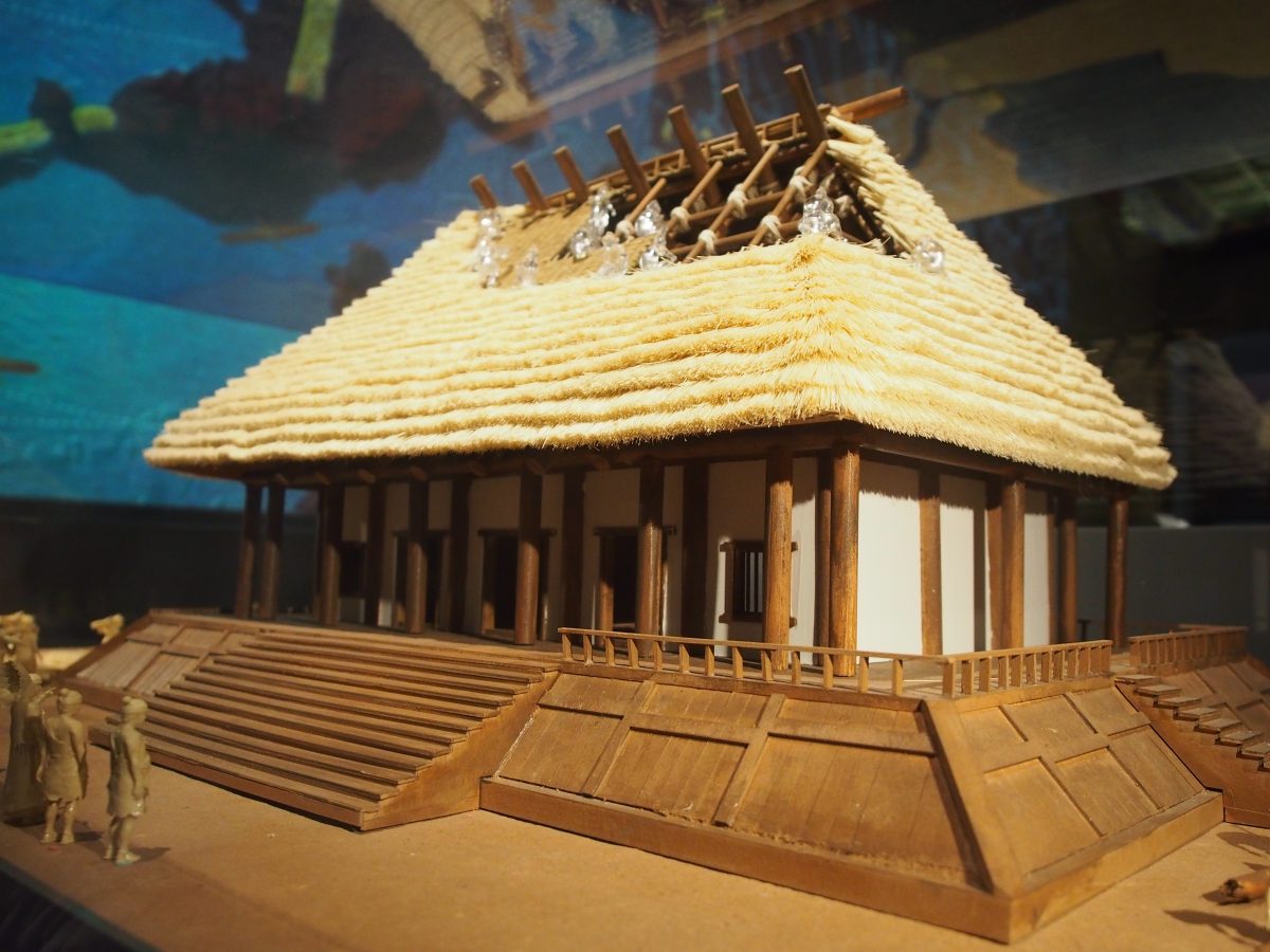 良渚遗址莫角山宫殿建筑模型